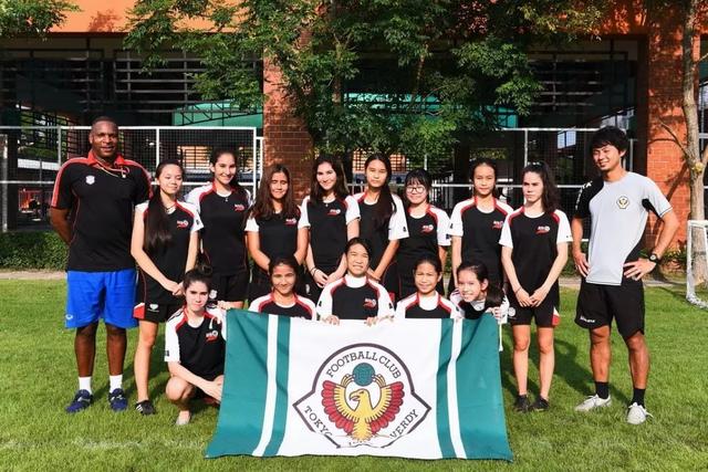 阿圭罗：曼城依然会坚持到最后&争取所有冠军